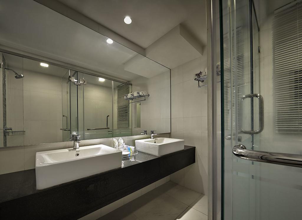 Maritime Luxury Suites George Town Eksteriør billede