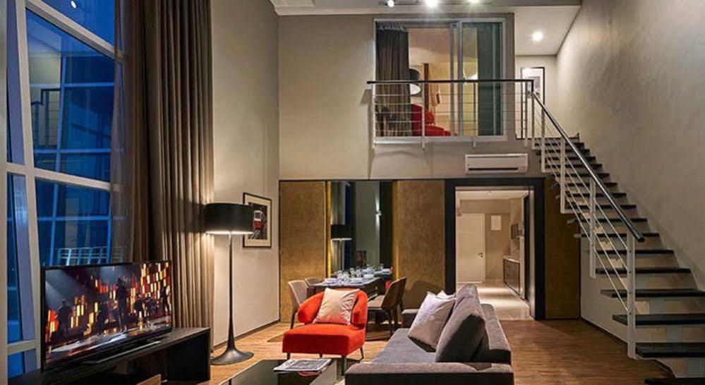 Maritime Luxury Suites George Town Eksteriør billede