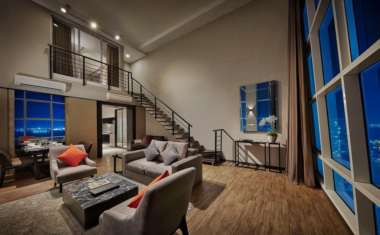 Maritime Luxury Suites George Town Eksteriør billede